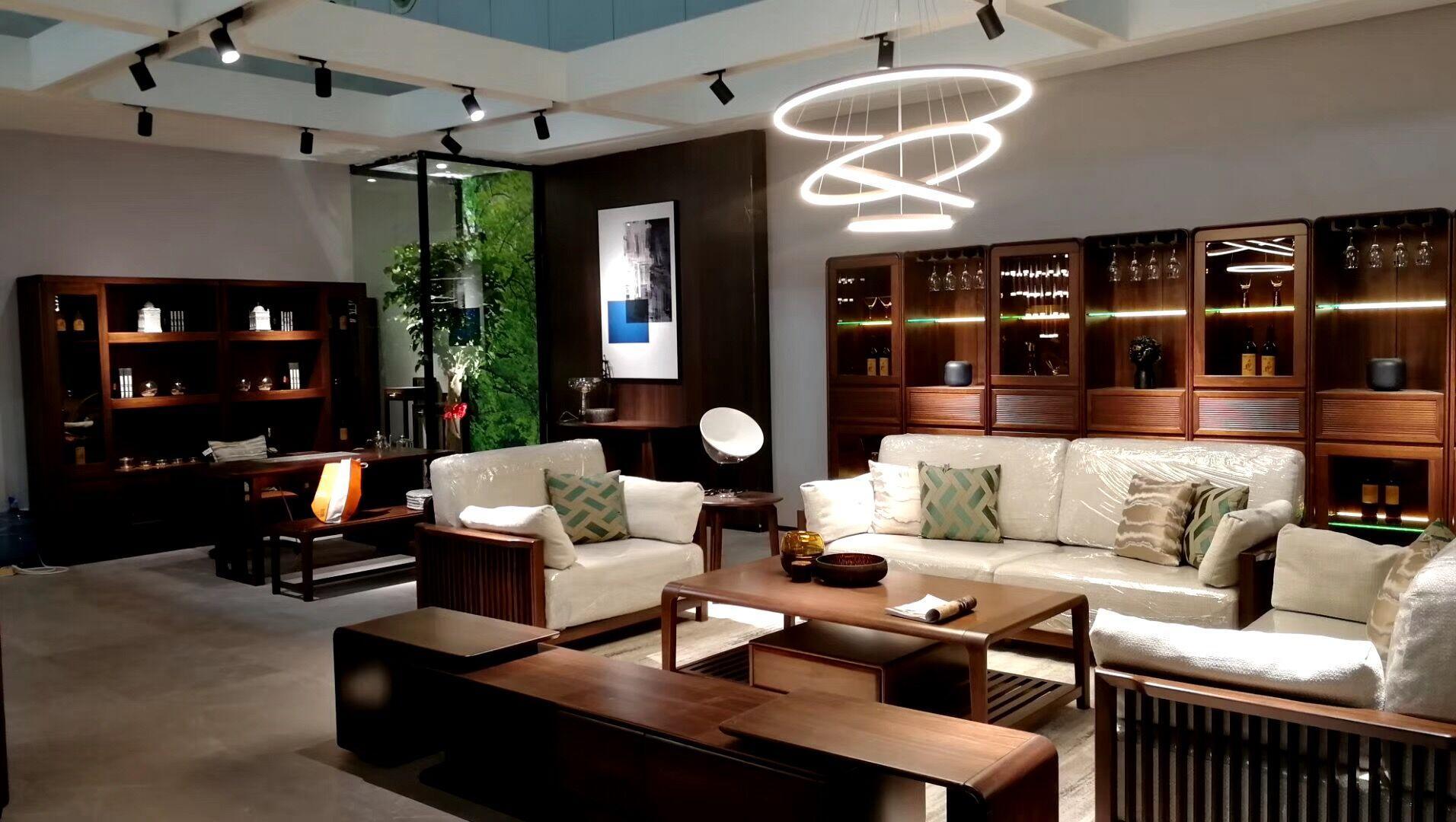 重慶展位搭建公司：搭建品質(zhì)與售后服務的完美結合